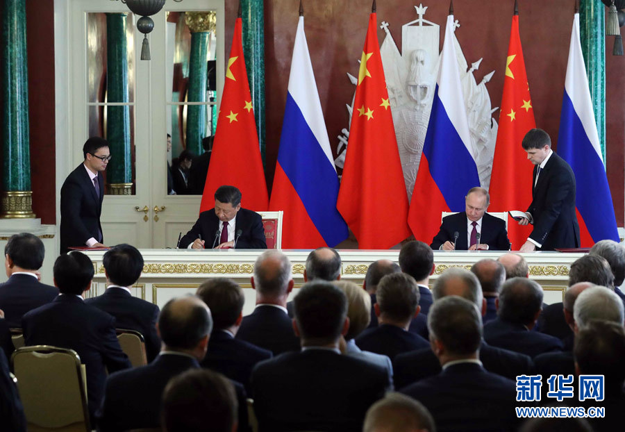 7月4日，国家主席习近平在莫斯科克里姆林宫同俄罗斯总统普京举行会谈。新华社记者 刘卫兵 摄