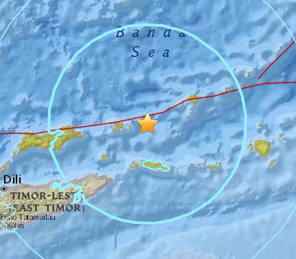 班达海发生6.5级地震震源深度158.7千米