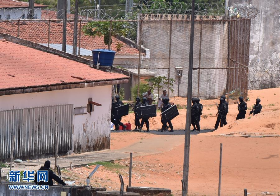 （国际）（1）巴西警方平息一监狱暴动 至少10人死亡