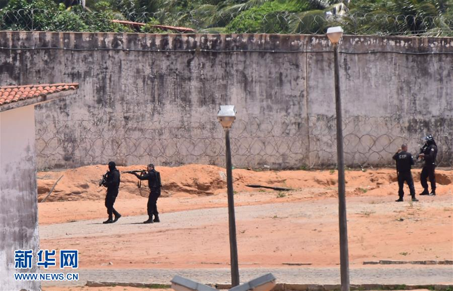（国际）（2）巴西警方平息一监狱暴动 至少10人死亡
