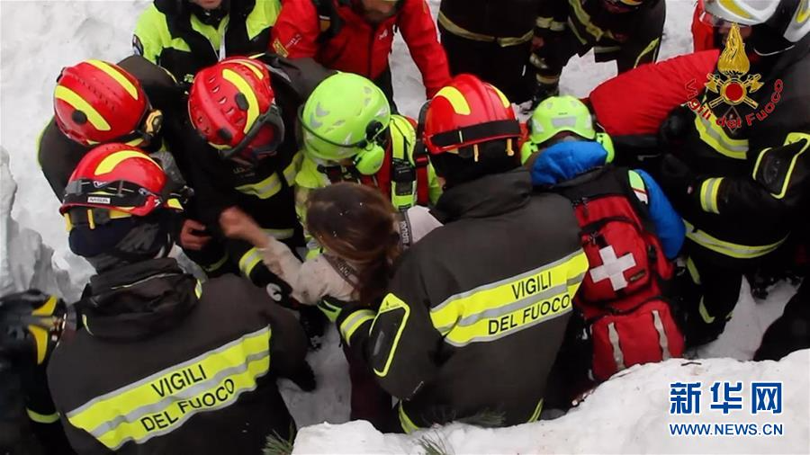 （外代一线）（5）意大利雪崩受灾酒店发现10名幸存者