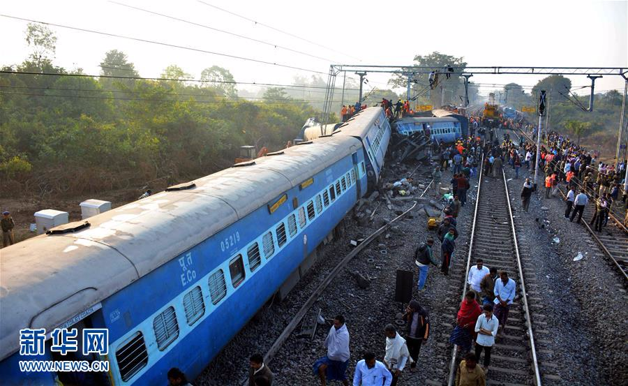 （外代一线）（4）印度列车出轨事故已致27人死亡