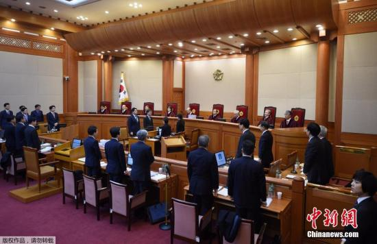 资料图：当地时间2017年1月5日，韩国首尔，韩国宪法法院举行总统朴槿惠弹劾案第二次公开庭审辩论。