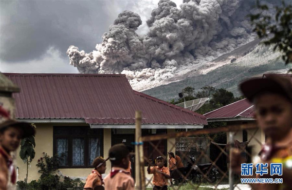 （外代一线）（2）印尼锡纳朋火山爆发