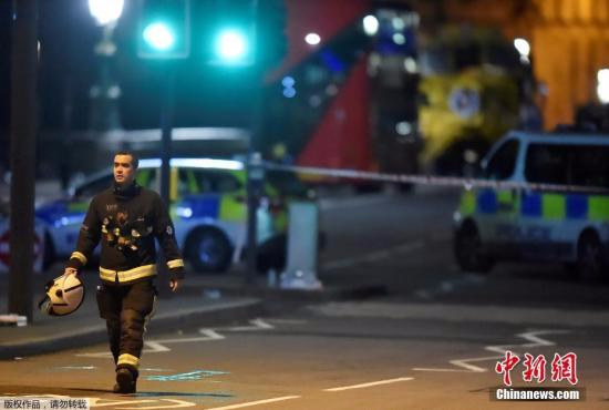 当地时间3月22日下午，英国议会大厦外发生一起袭击事件。