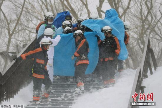 当地时间3月27日上午9时20分左右，日本栃木县那须町的“那须温泉家庭滑雪场”发生雪崩。