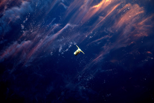 这张图片由宇航员佩斯奎特拍摄于4月22日。（图片来源：ESA/NASA）