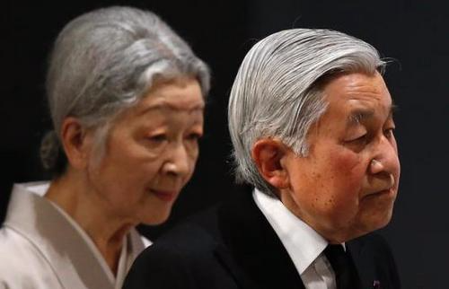 日本政府召开内阁会议通过天皇退位特例法案