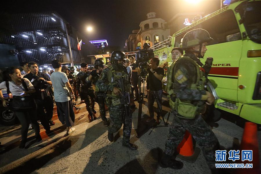 （国际）（4）菲律宾首都一酒店遭枪手袭击致数人受伤