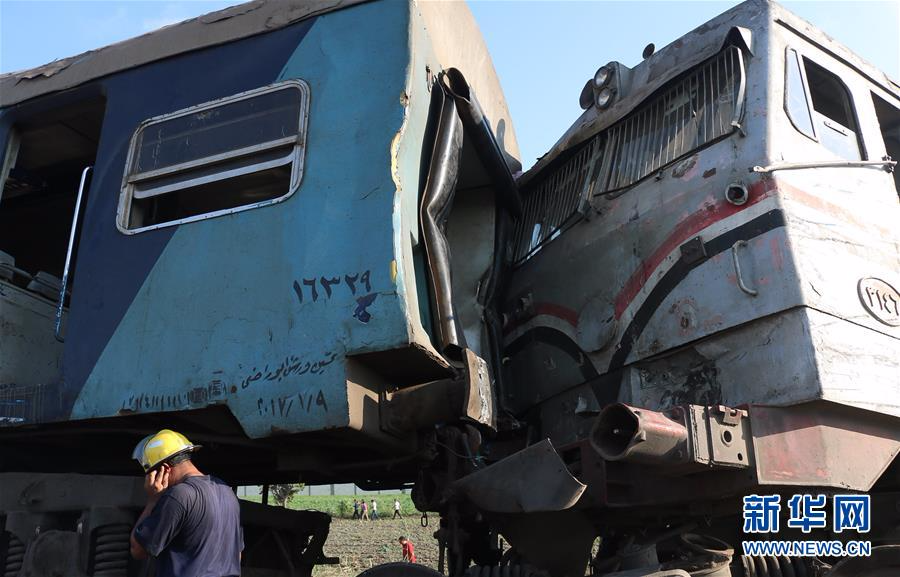 （国际）（4）埃及发生火车相撞事故造成至少36人死亡
