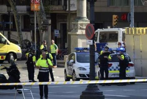 一名女性伤重不治 巴塞罗那恐袭遇难人数增至14人