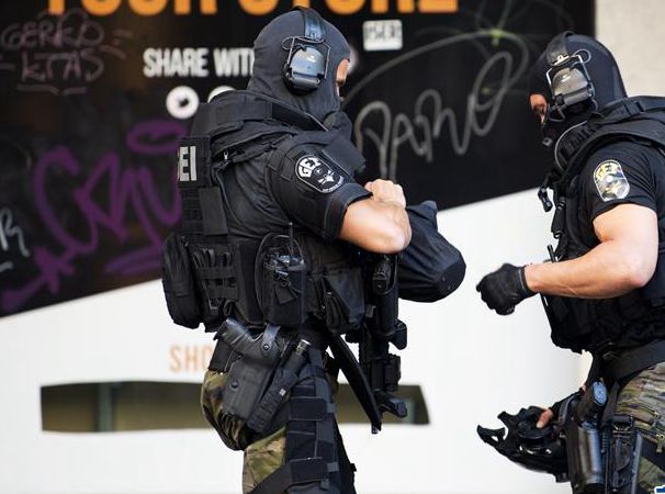 西班牙恐袭嫌犯全部归案 4名被逮捕其余8人全部死亡