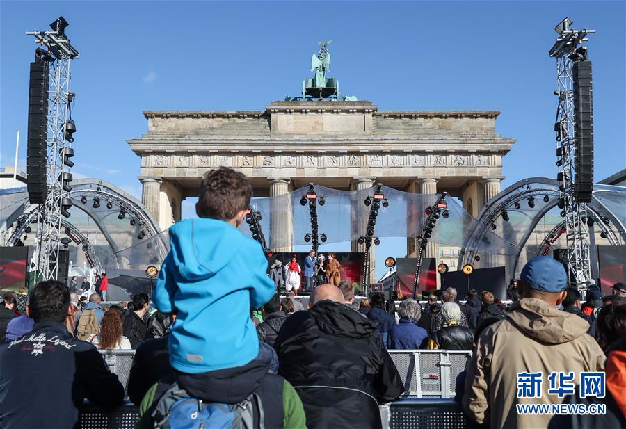 （国际）（1）德国柏林举行统一日庆祝活动