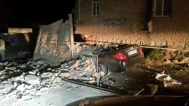 两伊边境发生7.8级地震 已导致至少61死300伤