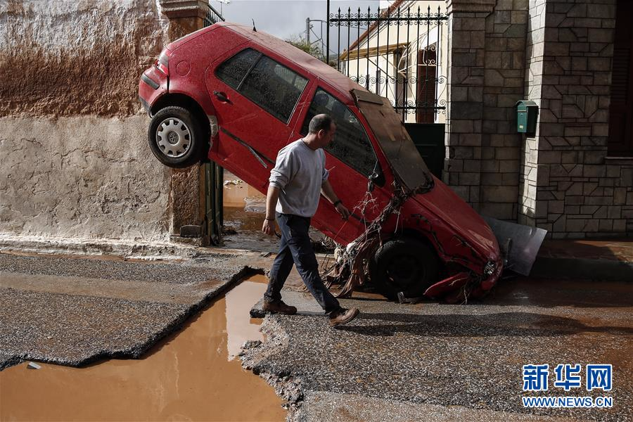 （国际）（1）希腊：暴雨致5人死亡