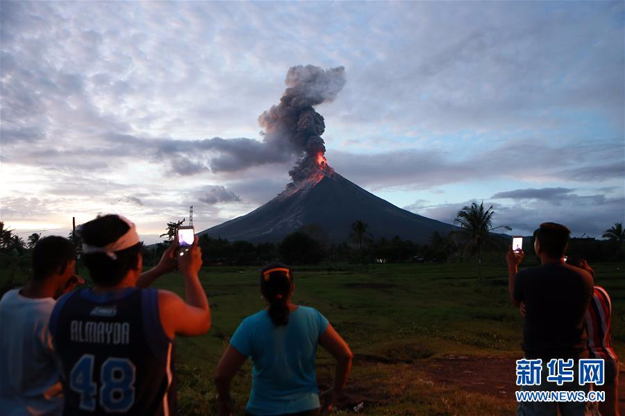 （国际）（8）菲律宾马荣火山持续喷发