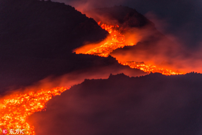 2017火山喷发震撼画面 感受大自然神奇力量