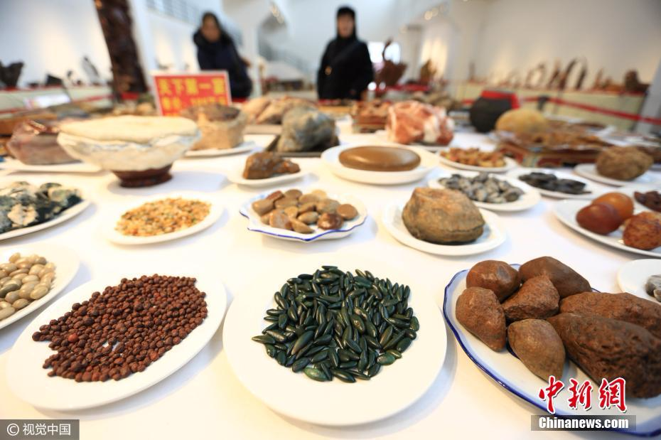 湖北襄阳现188万元“天下第一宴” 菜品全由奇石组成