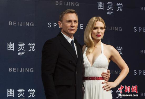 资料图：“007”扮演者丹尼尔(左)。<span target='_blank' href='http://www.chinanews.com/' ></div>中新网</span>记者 翟璐 摄