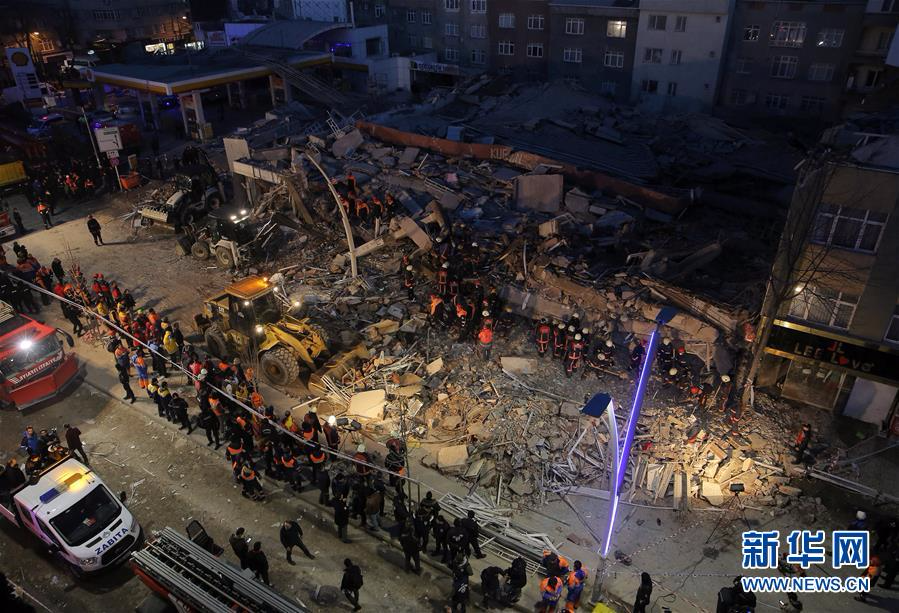 （外代一线）（4）土耳其一建筑物倒塌造成2死5伤
