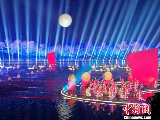 漓江渔民登上央视春晚舞台：愈到春节分外忙
