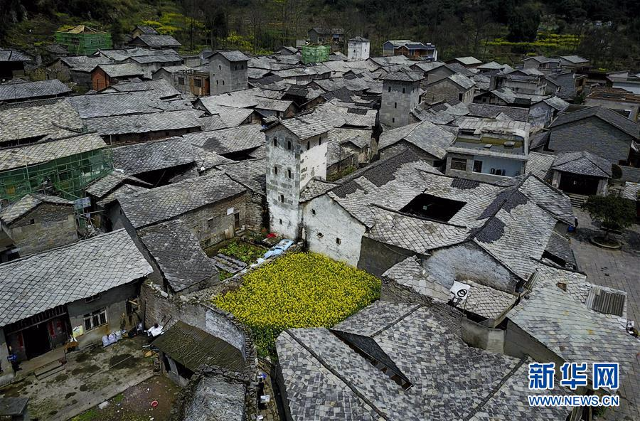 #（空中之眼）（1）独特的屯堡古建筑村落——贵州本寨古村