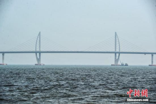 资料图：港珠澳大桥。 <a target='_blank' href='http://www.chinanews.com/'></table>中新社</a>记者 陈骥旻 摄