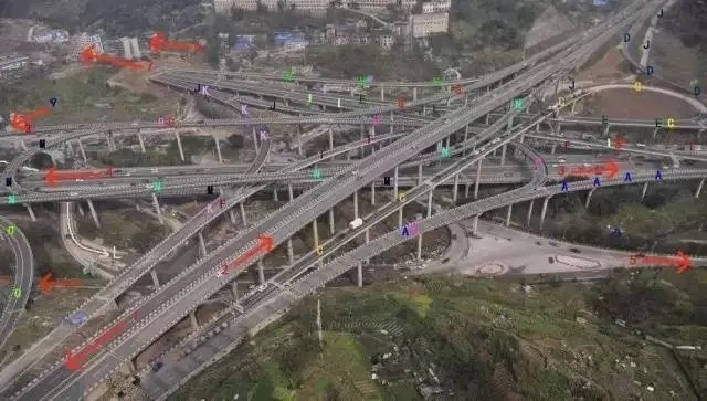 重庆最复杂立交桥完工 网友:导航都看哭了!