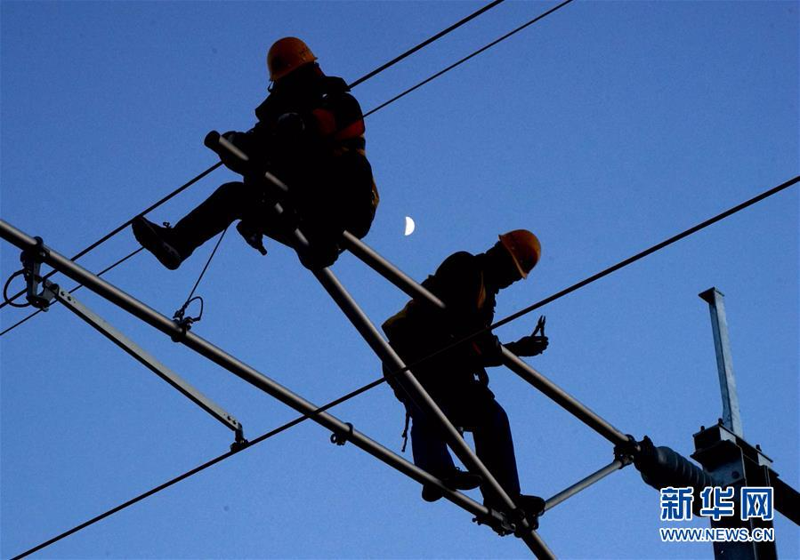 （经济）（2）济青高铁电气化施工进入关键阶段