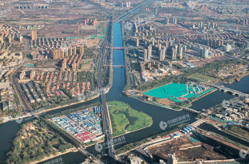p19 北京城市副中心的建设被认为是京津冀协同发展的重要步骤。图为北京通州核心区。 《中国经济周刊》首席摄影记者 肖翊摄