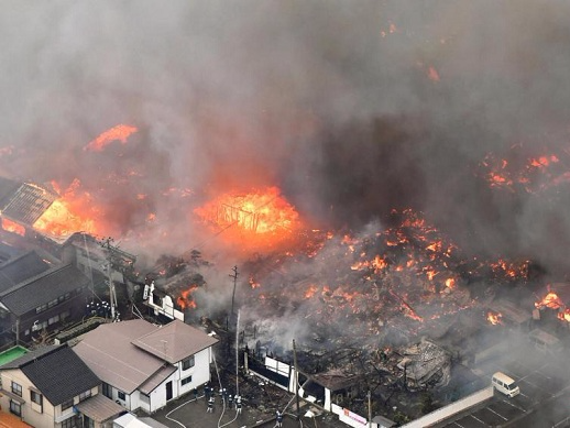 日本新澙县特大火灾140栋房屋烧毁幸无人员死亡