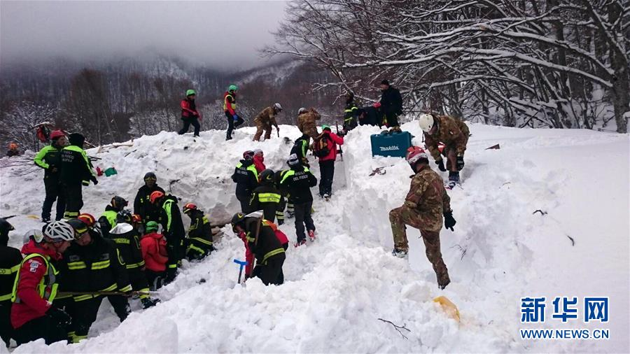 （外代一线）（7）意大利雪崩受灾酒店发现10名幸存者