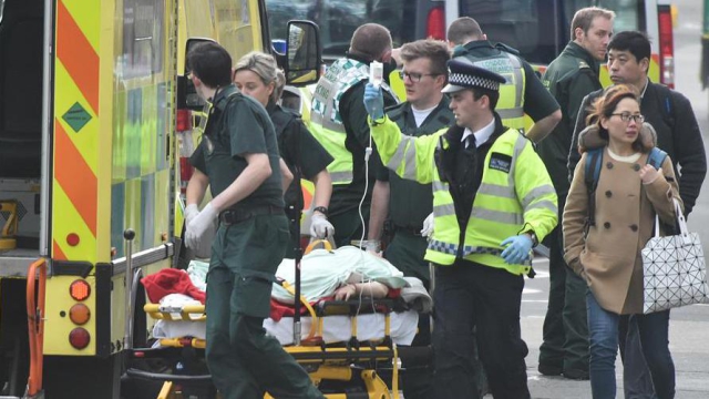 英国议会大厦附近发生“恐怖袭击”事件