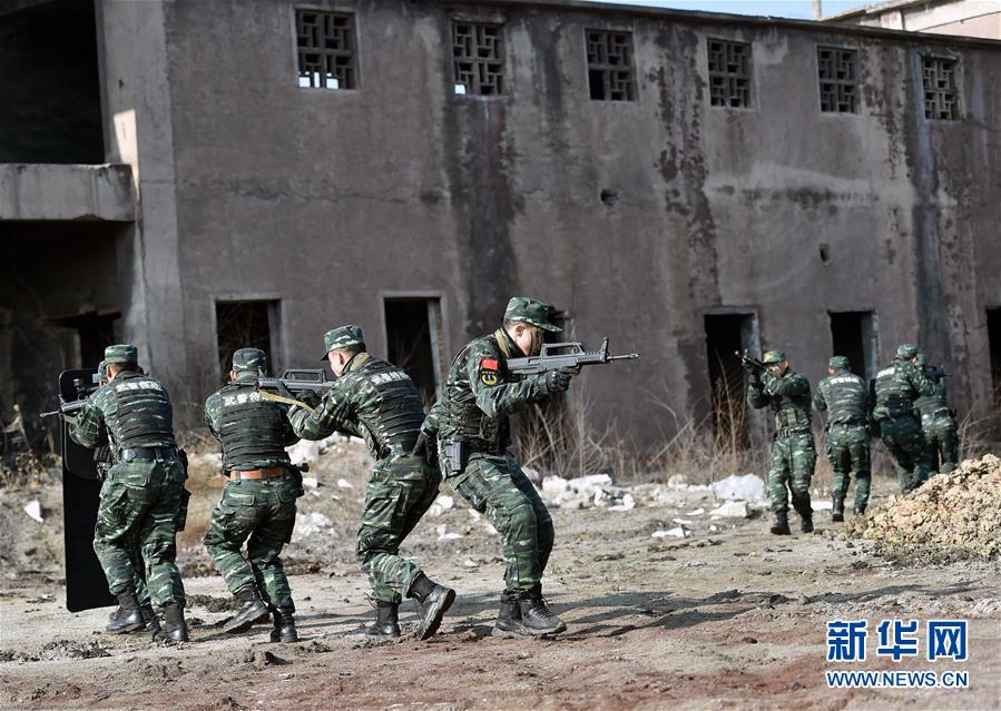 （社会）（6）特战精兵联合演练保障平安