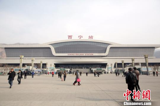 青藏铁路公司清明假期增开4趟旅客列车