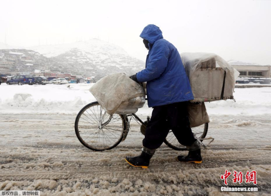 阿富汗遭遇极寒天气 已致数十人死亡